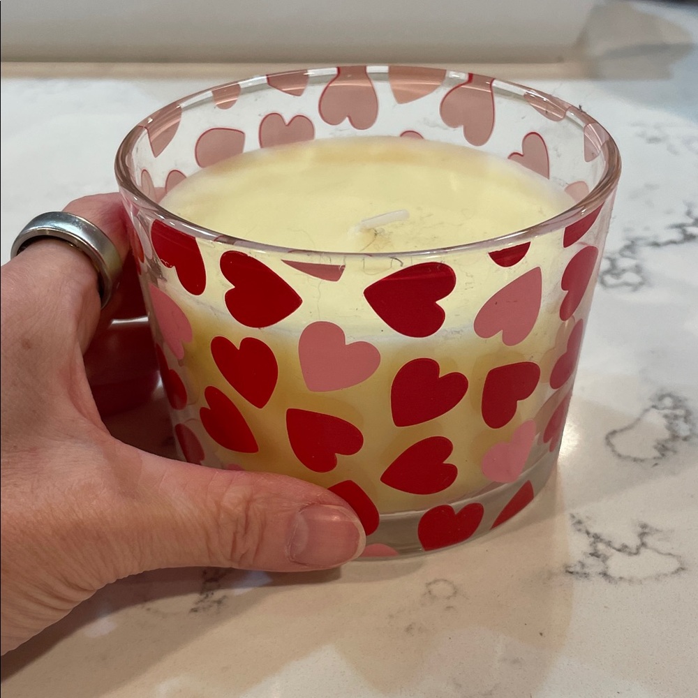 Large Glass Heart Patterned Candle